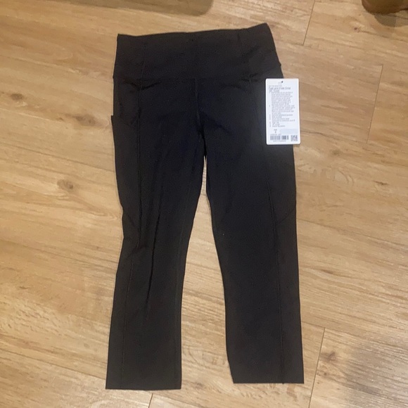 BNWT lululemon Fast and Free 19” - Picture 2 of 7